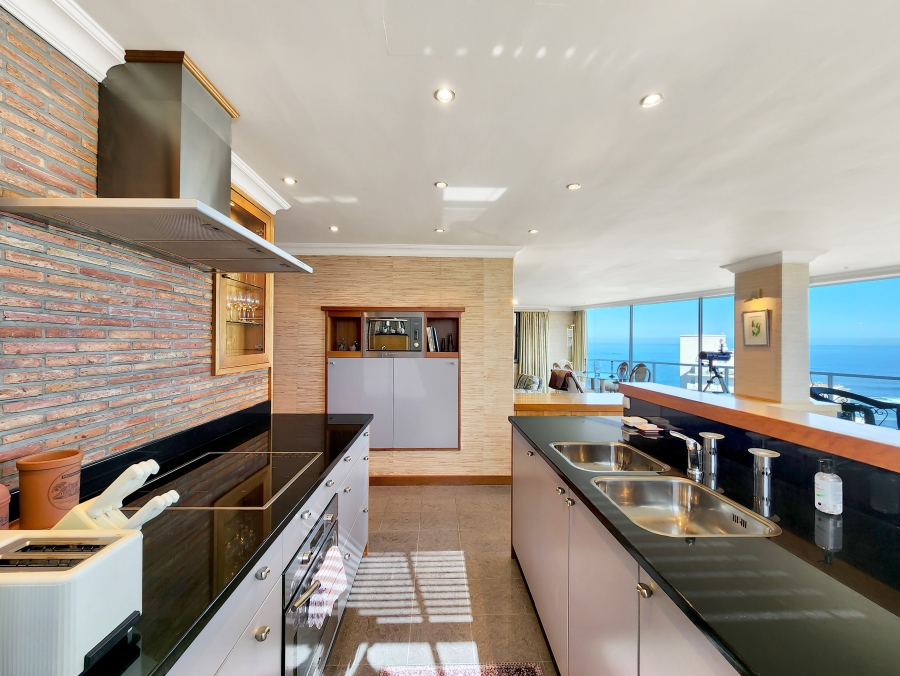 3 Bedroom Property for Sale in Bantry Bay Western Cape